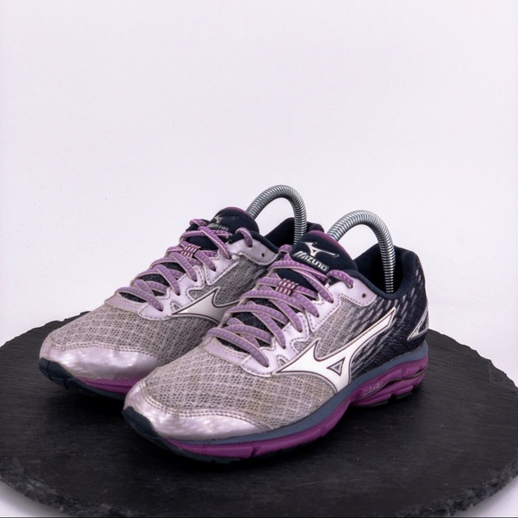 mizuno wave rider womens size 6.5